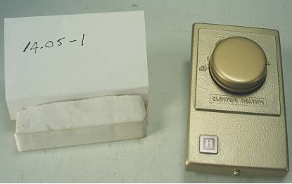 Electric space heating thermostat